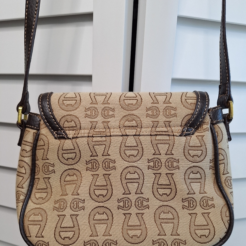 Aigner Brown Patterned Women's Bag - Picture 6 of 17